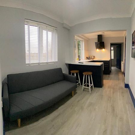 Harewood Lodge - Single And Double Rooms Self Serve Apartment King's Lynn Kültér fotó