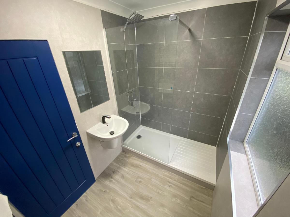 Harewood Lodge - Single And Double Rooms Self Serve Apartment King's Lynn Kültér fotó